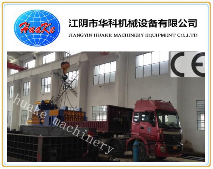 CE SGS 200T Scrap Steel Baler , Scrap Car Baler Machine 0