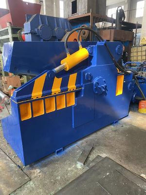 Buy H-13 Blade Scrap Metal Cutting Machine 45KW Customize Color online manufacture