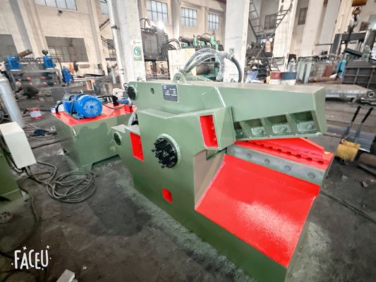 Buy 700mm Blade Hydraulic Alligator Shear Continuous Cutting Automatic online manufacture